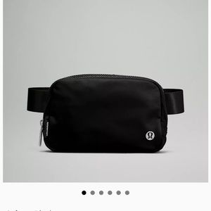 Lululemon Everywhere Belt Bag 1L